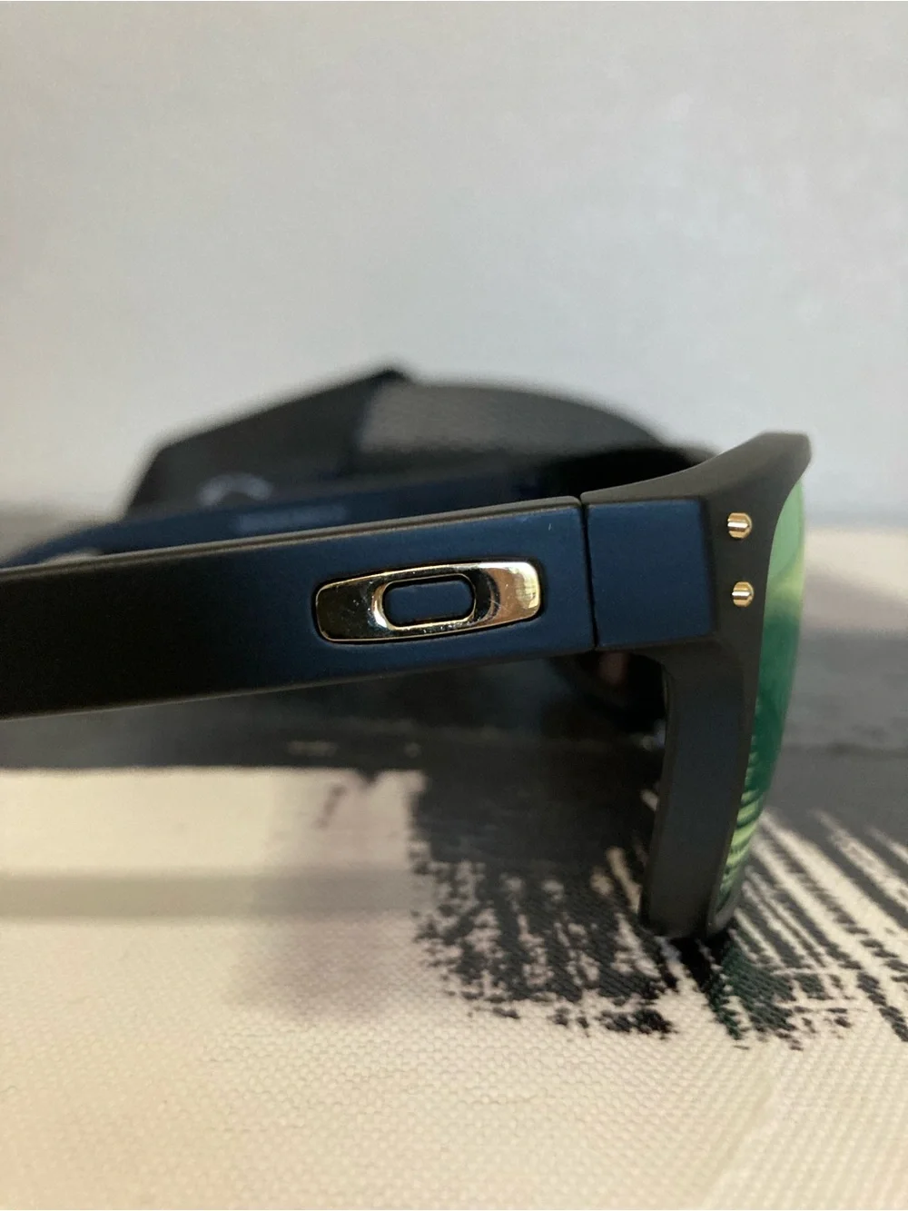 Oakley Holbrook Prizm Polarized 24k Gold OO9102